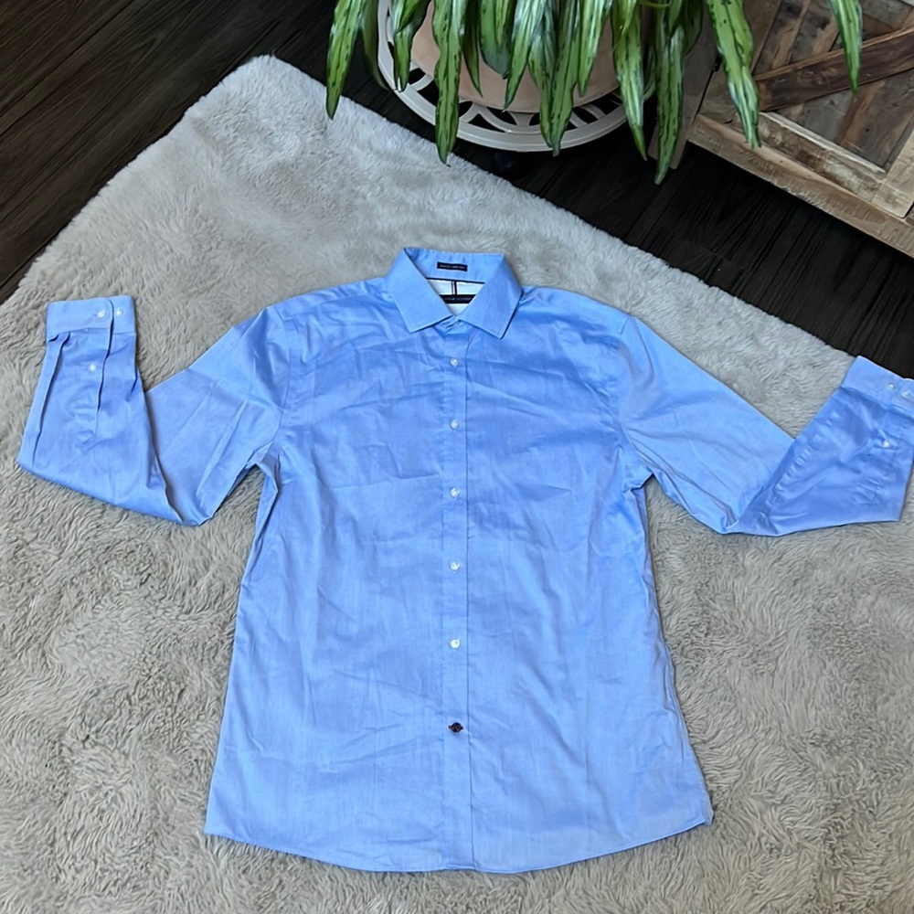 Good looking dress shirt blue sheen Tommy